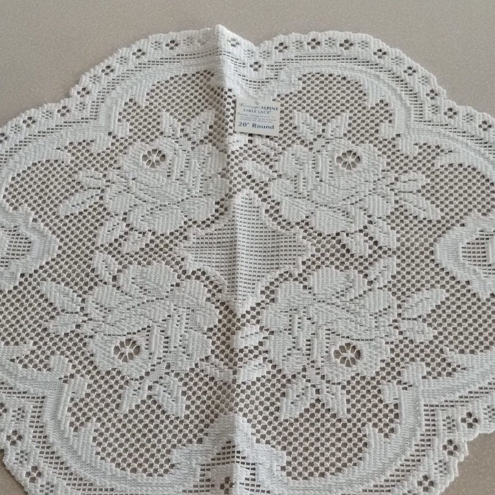 NWT Ivory Lace Crocheted Doily